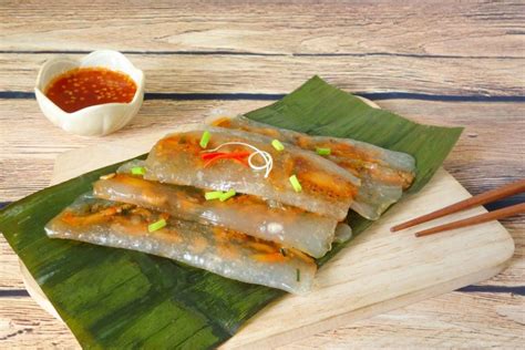  Bánh Bột Lộc - Sự kết hợp hài hòa giữa lớp vỏ giòn rụm và nhân bánh dẻo thơm