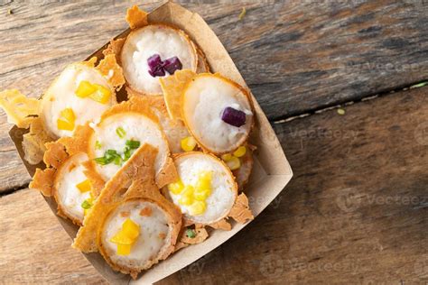  Khanom Krok: Một Sự Phục Họa Mực Lụa Ngọt, Xốp Trên Chân Không Còn Tựa như Bánh Crepe của Thái Lan!