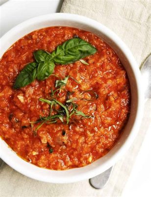  Pappa al Pomodoro:  A Rustic Tuscan Soup Blending Fresh Tomatoes with Day-Old Bread for a Symphony of Flavors