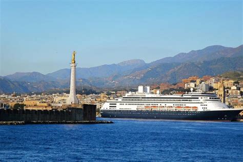 What to Do in Messina from a Cruise Ship: A Journey Through Time and Flavor